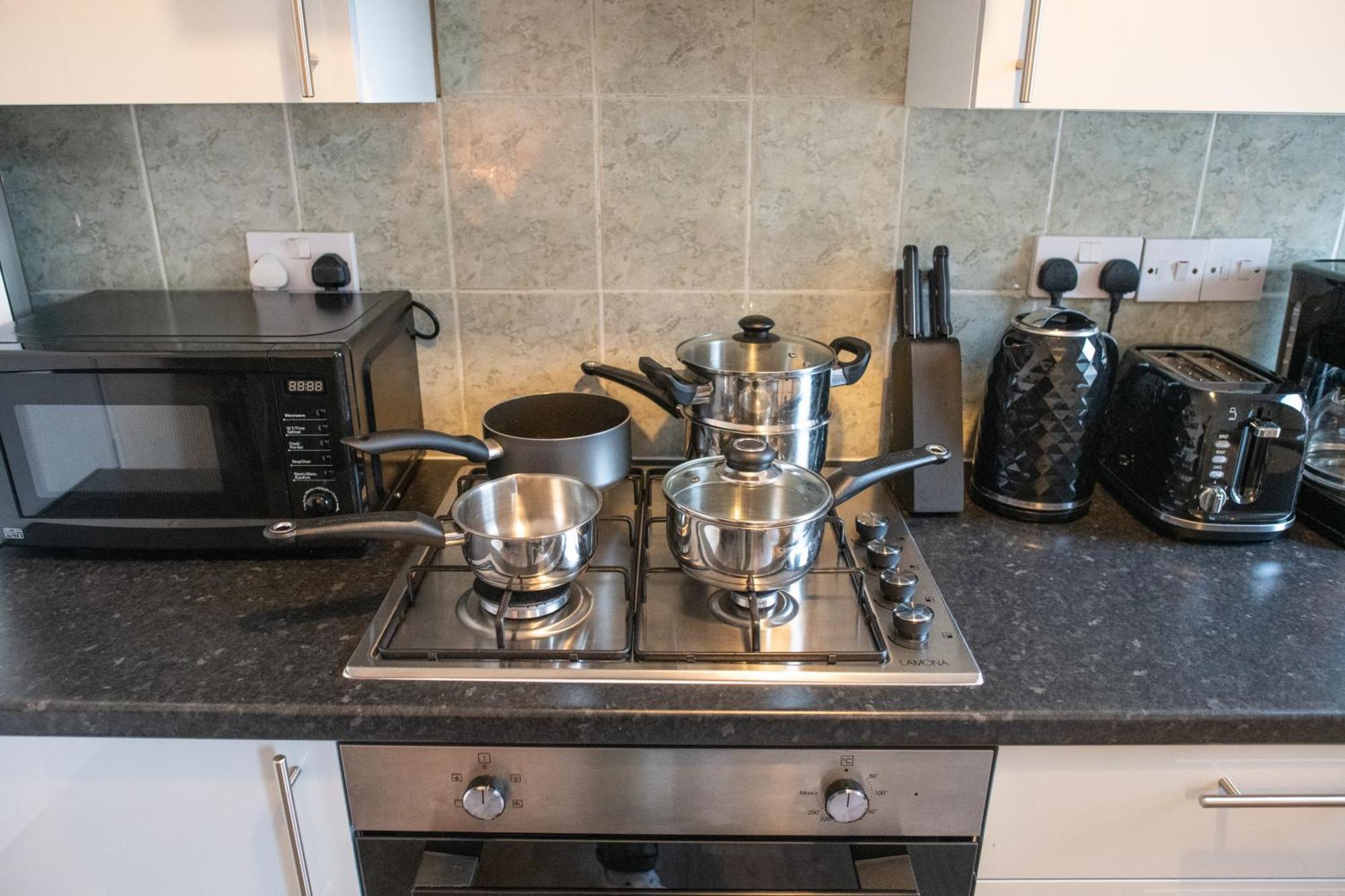 Ample Acton 4-bedroom Flat,ealing, West Appartamento Londra