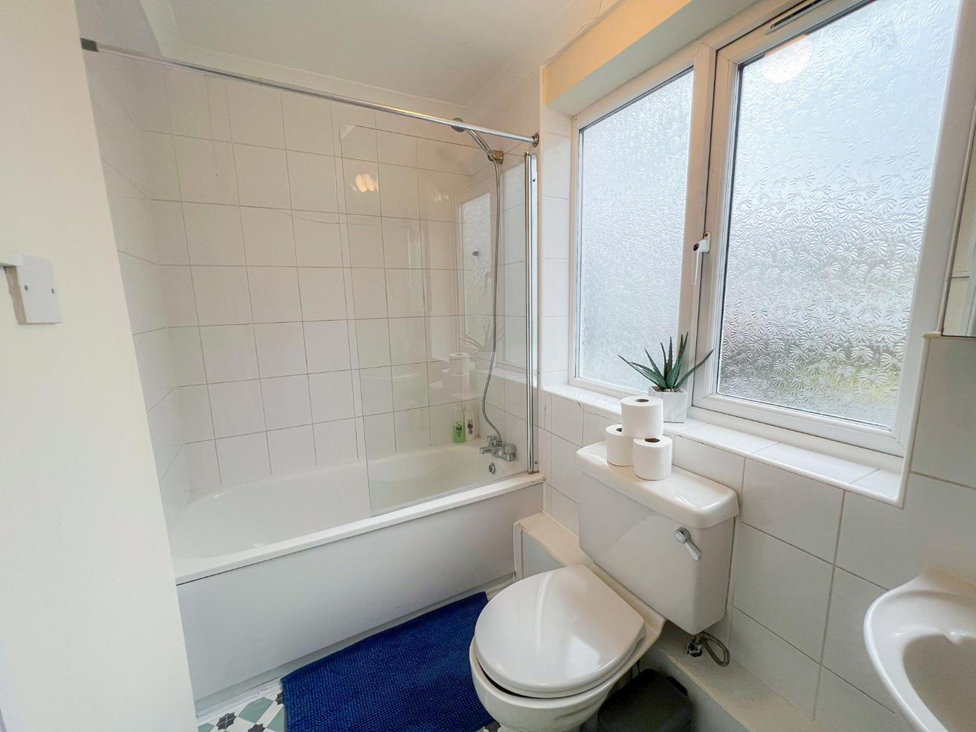 Apartament Ample Acton 4-bedroom Flat,ealing, West Londra